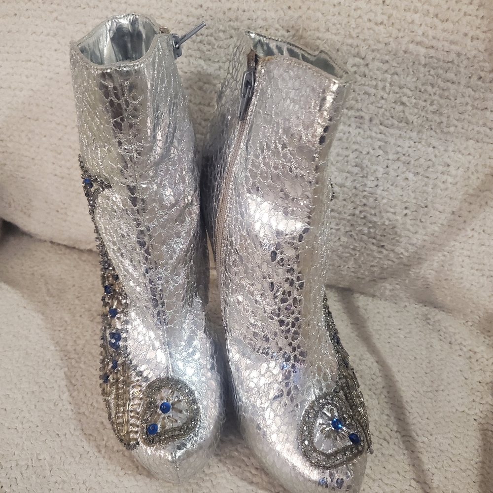 Silver Ankle Boots with Blue Accents 9M
